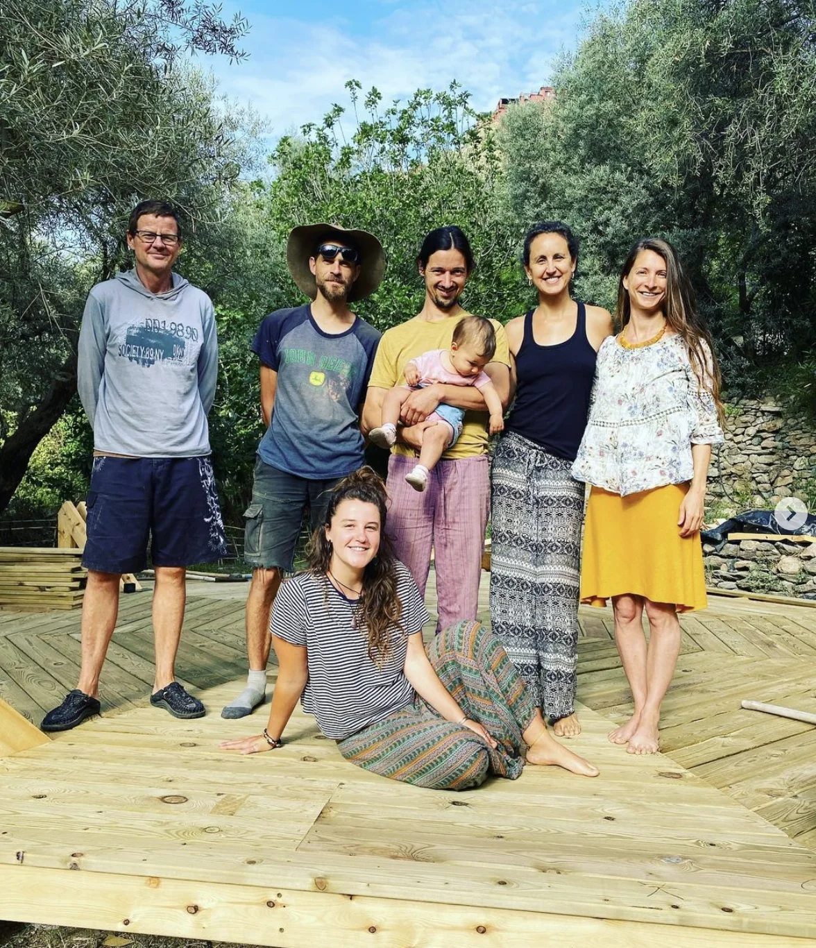 Earth Woman Nackt Yoga- und Meditations-Retreat