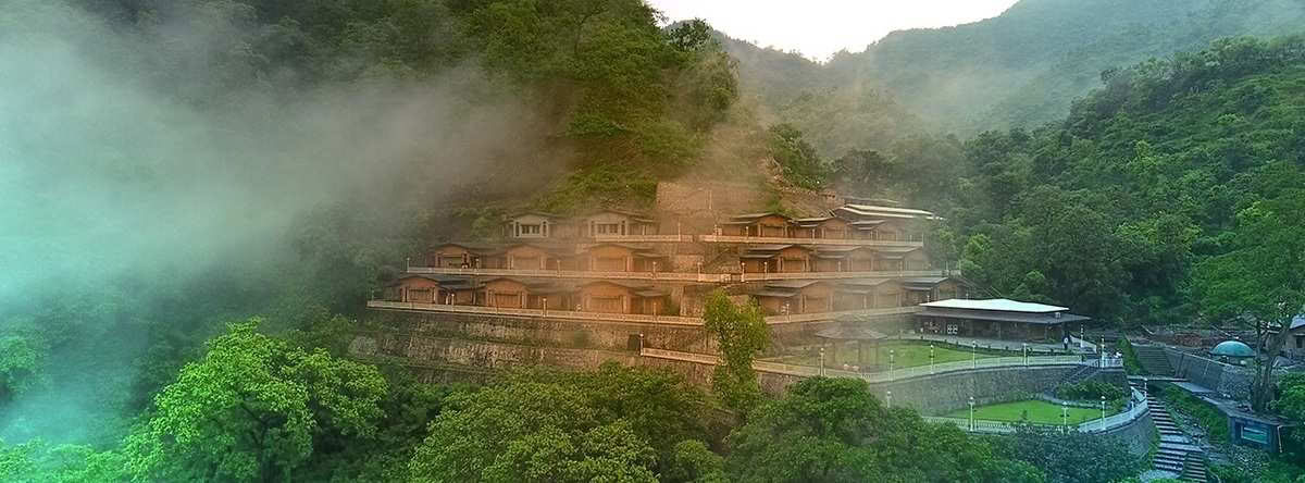 500-Stunden-Yoga-Lehrer-Ausbildung in Rishikesh, Indien – 21. Jul - 11. Sep. 2026