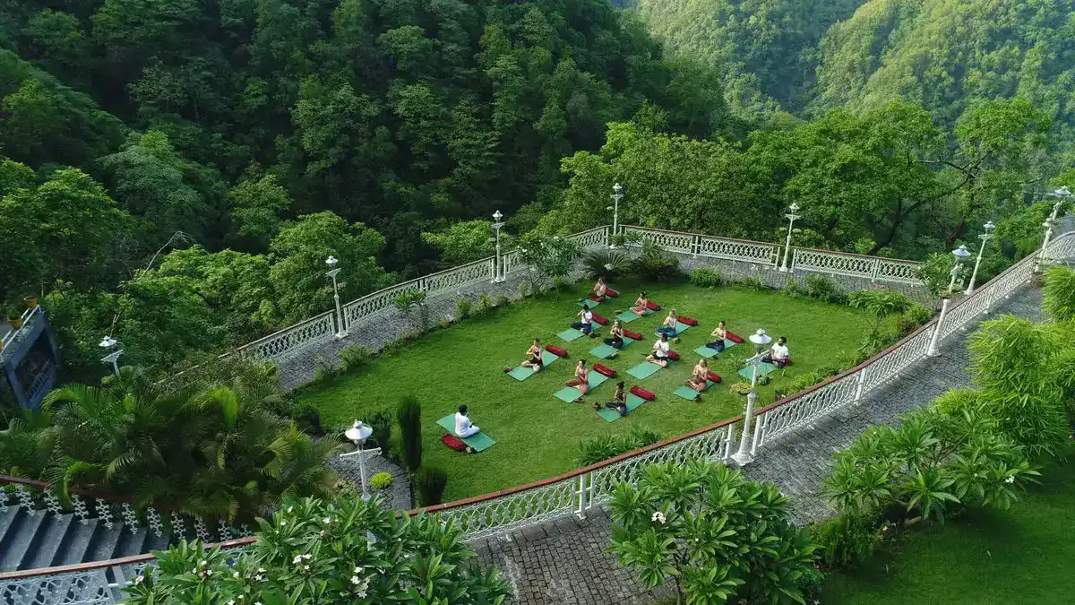 300-Stunden-Yoga-Lehrerausbildung in Rishikesh – 13. Aug. - 11. Sep. 2026