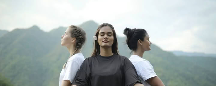 300-Stunden-Yogalehrerausbildung in Rishikesh – 20. Jan. - 18. Feb. 2027