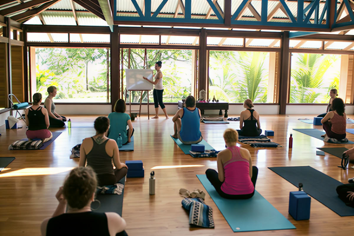 14-tägige 200-Stunden-Yoga-Lehrer-Ausbildung September 2026