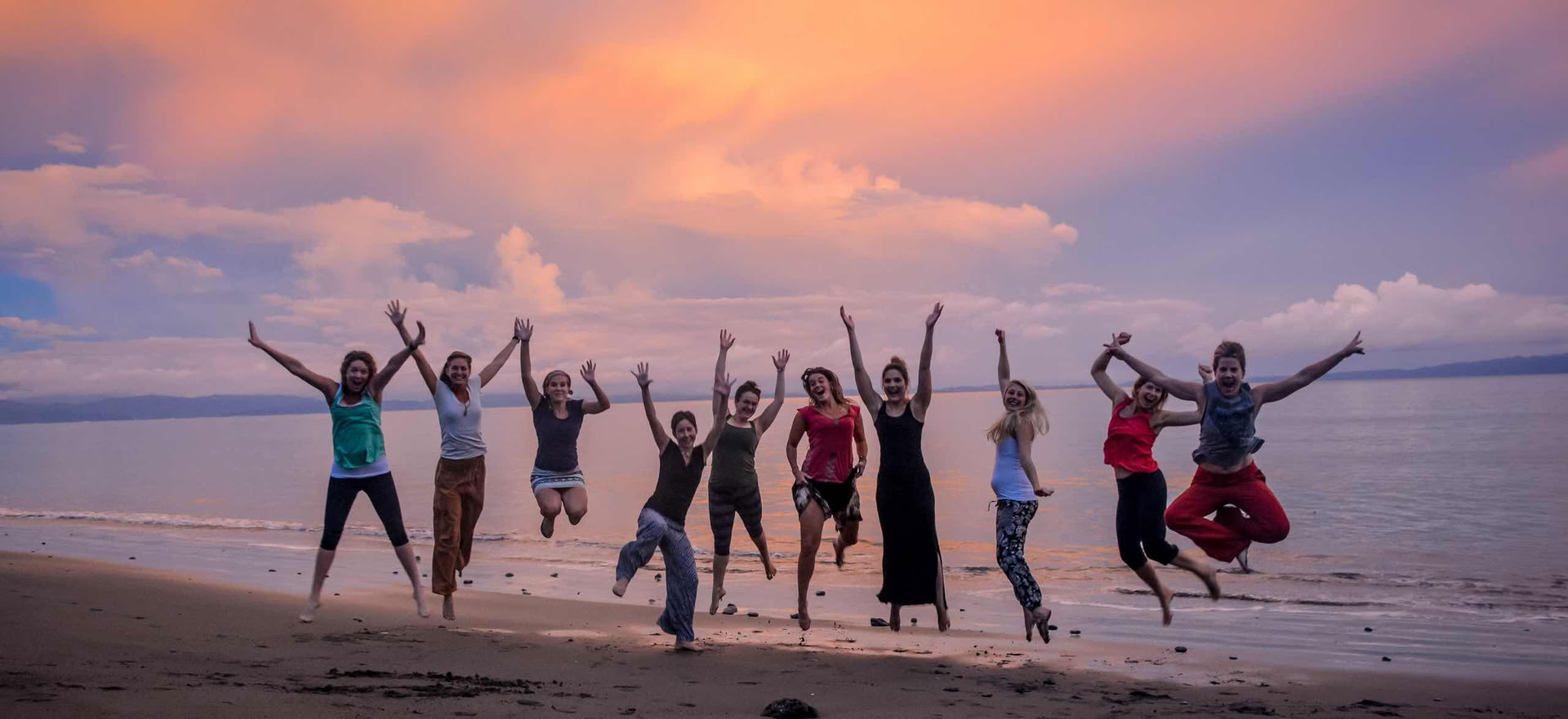 Awaken the Leader Within: Die 300-Stunden-Yoga-Lehrerausbildung