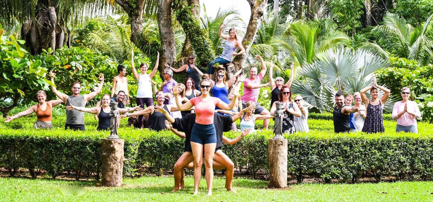 Awaken the Leader Within: Die 300-Stunden-Yoga-Lehrerausbildung