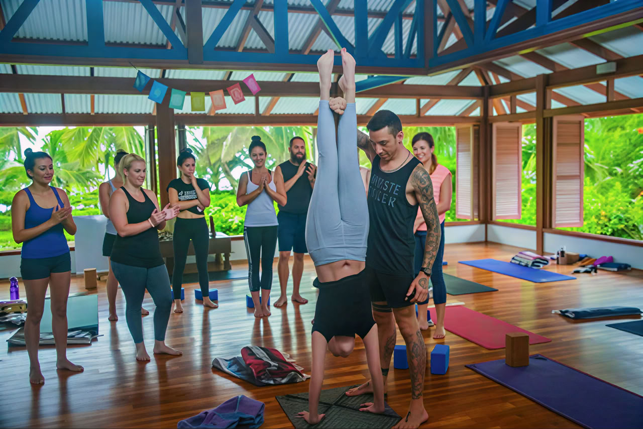 Awaken the Leader Within: Die 300-Stunden-Yoga-Lehrerausbildung