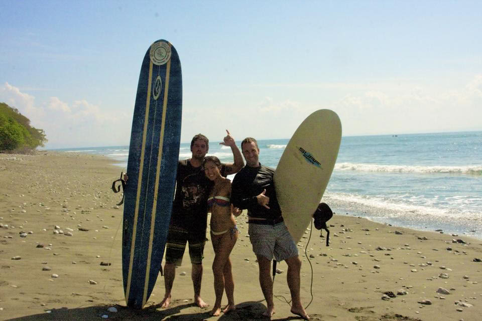 Salty Retreats: Surfen, Schwitzen und Flow in Costa Rica