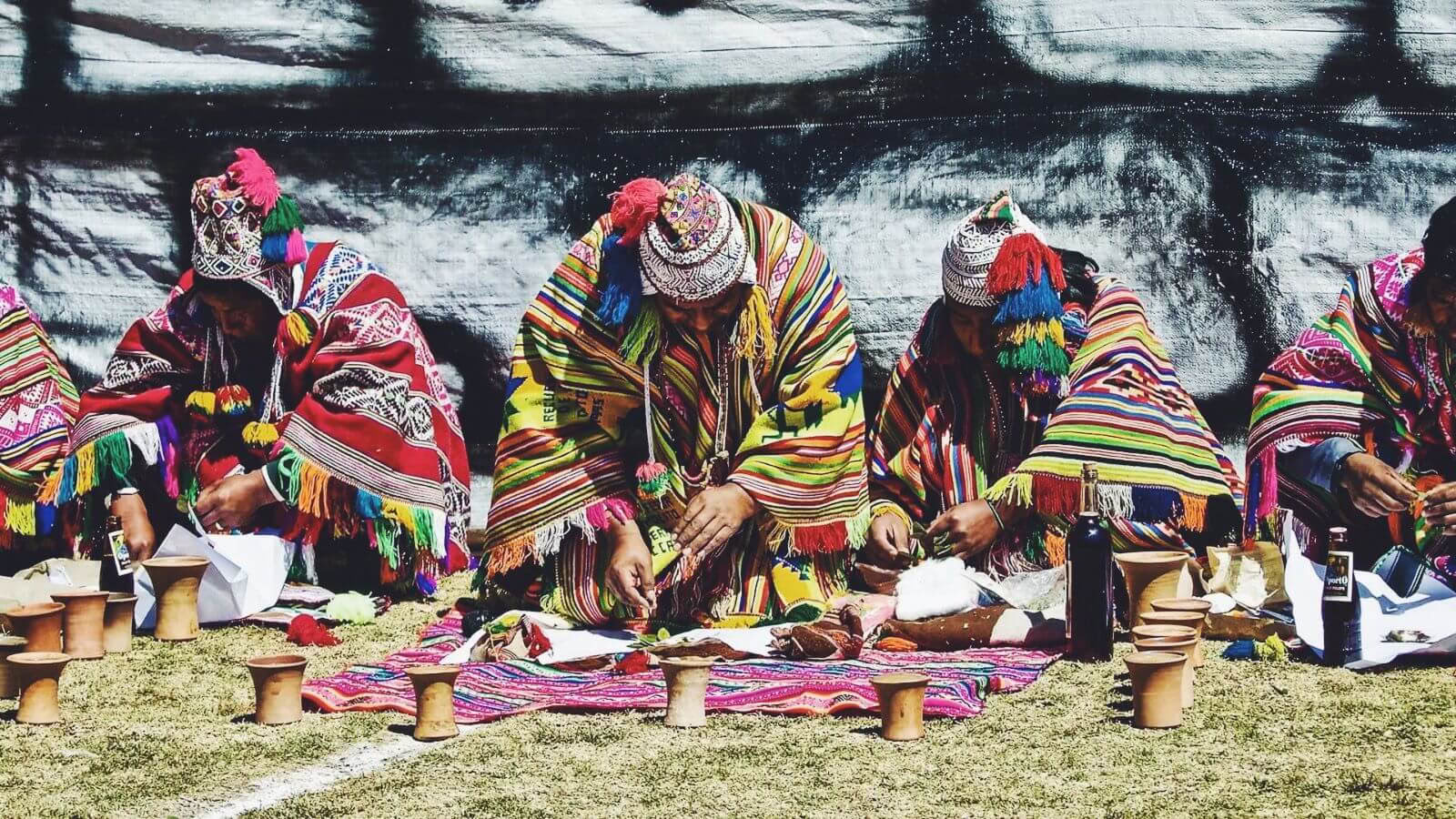 4-tägige spirituelle Lares-Trekkingtour in Peru mit lokalem Schamanen aus Qeros