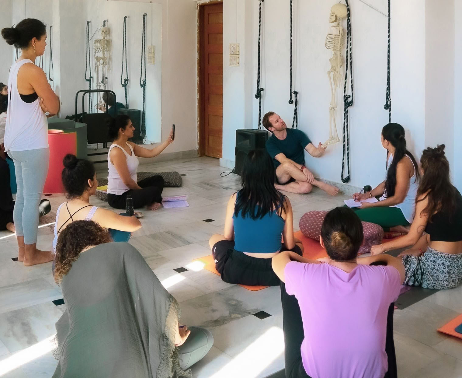 Spezielle 200-Stunden-Yoga-Lehrerausbildung in Rishikesh – 3. bis 30. Okt. 2026