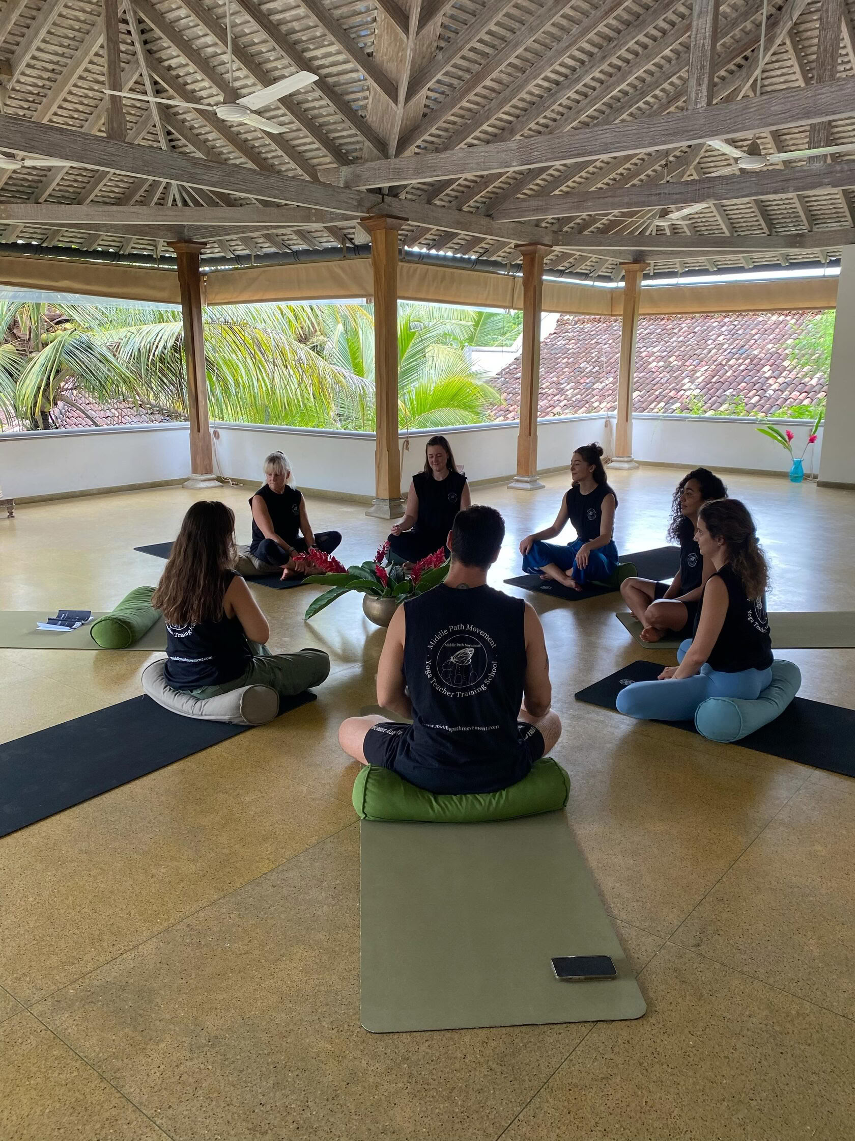Luxuriöse Yoga-Lehrerausbildung in Sri Lanka