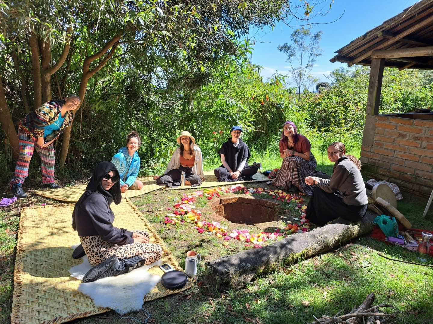 Love as Medicine: Ein Womb + Heart Healing Retreat für Frauen