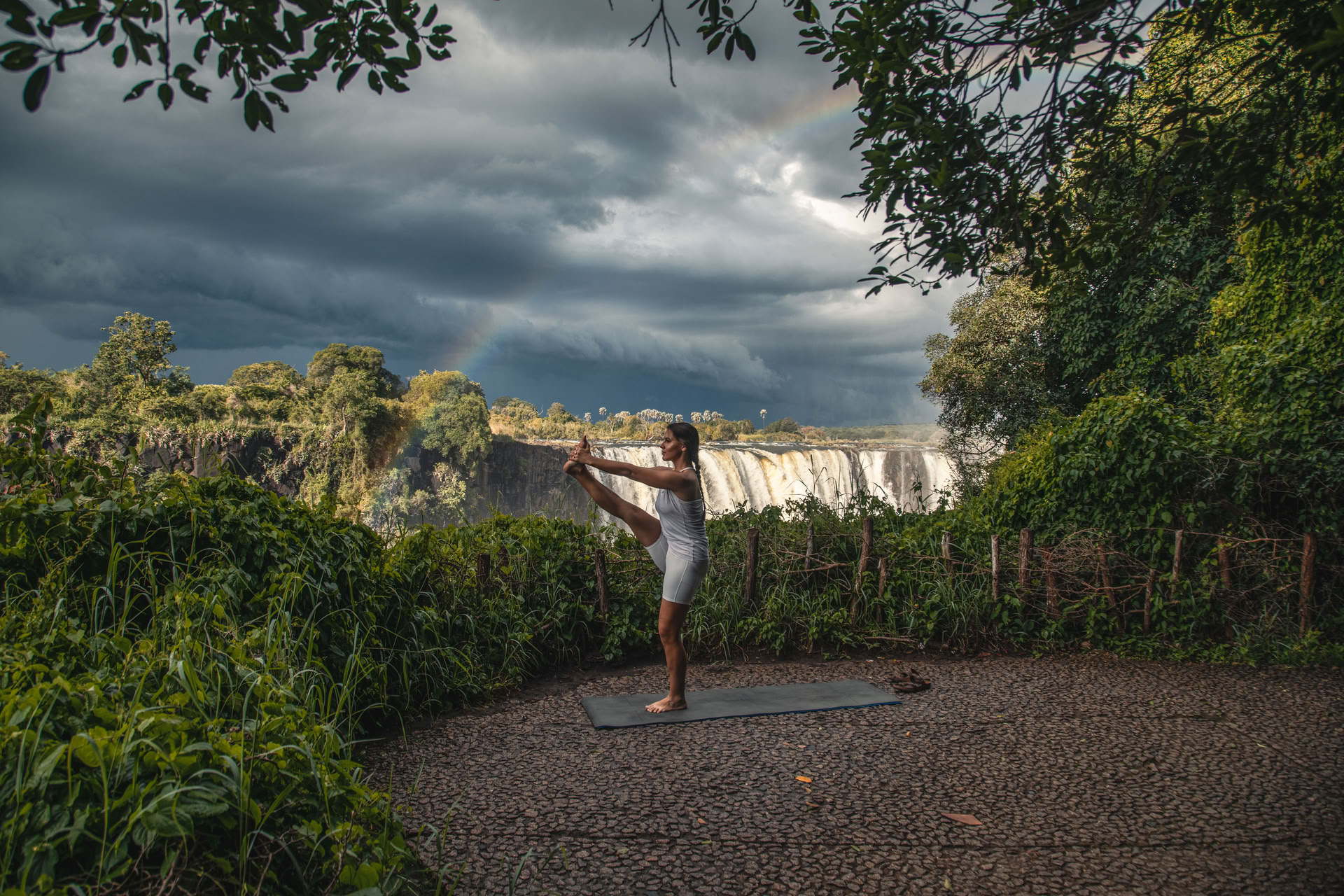 Yoga an den Falls