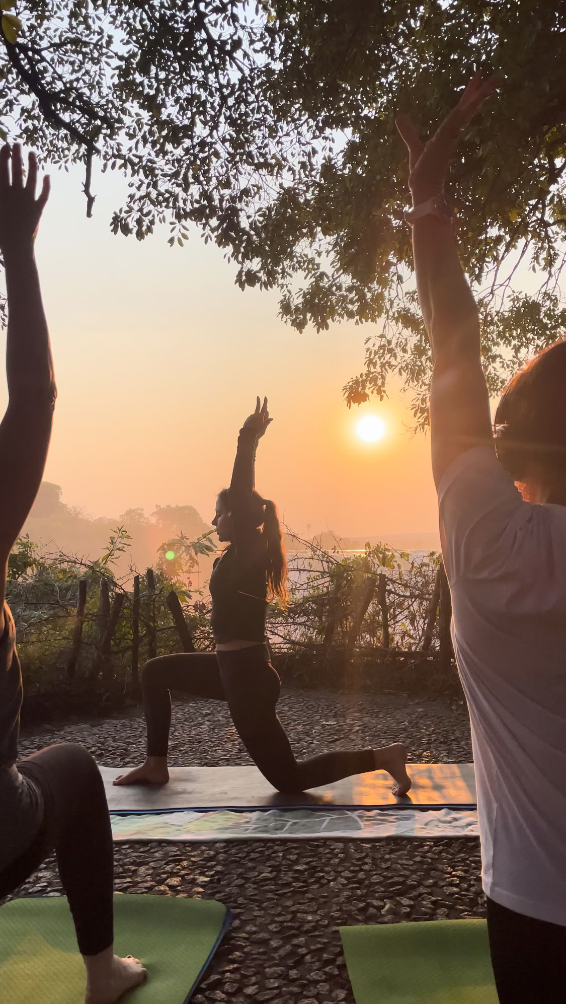 Yoga an den Falls