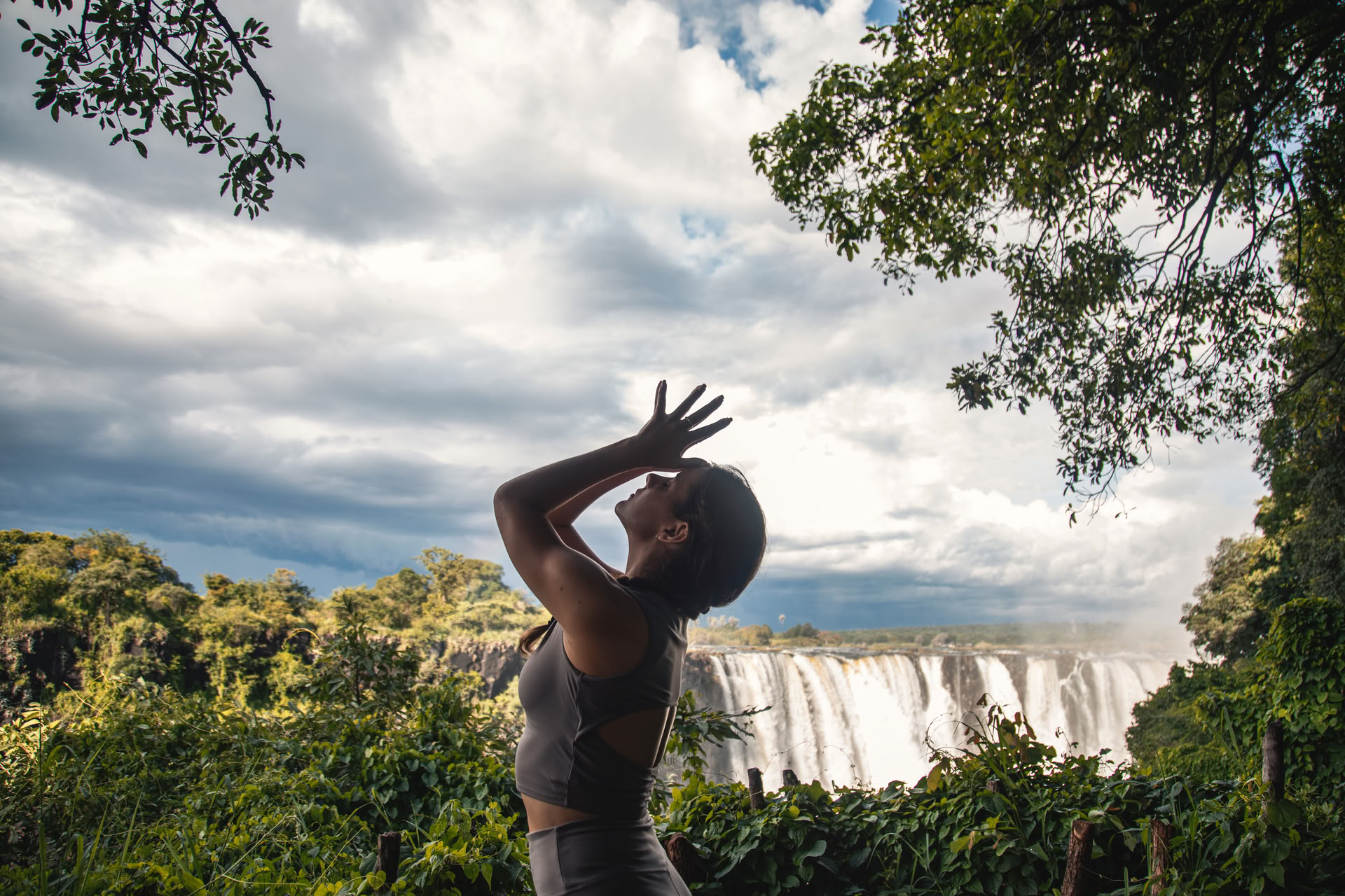 Yoga an den Falls