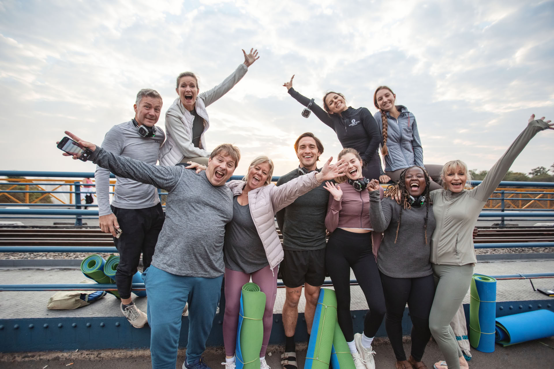 Yoga auf der Brücke