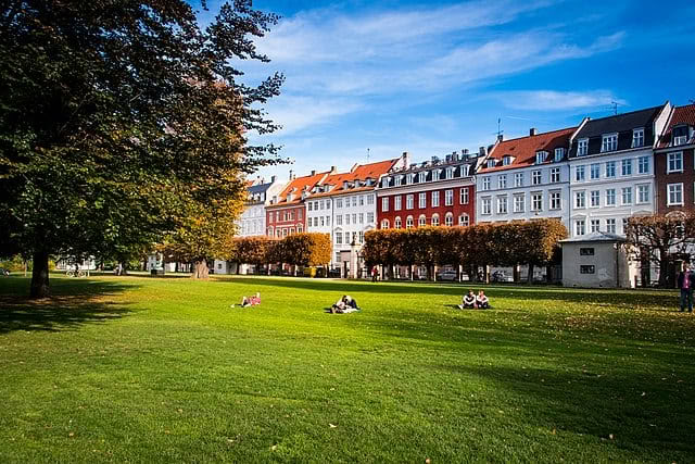 Yoga im Park: Kongens Have (Königsgarten)