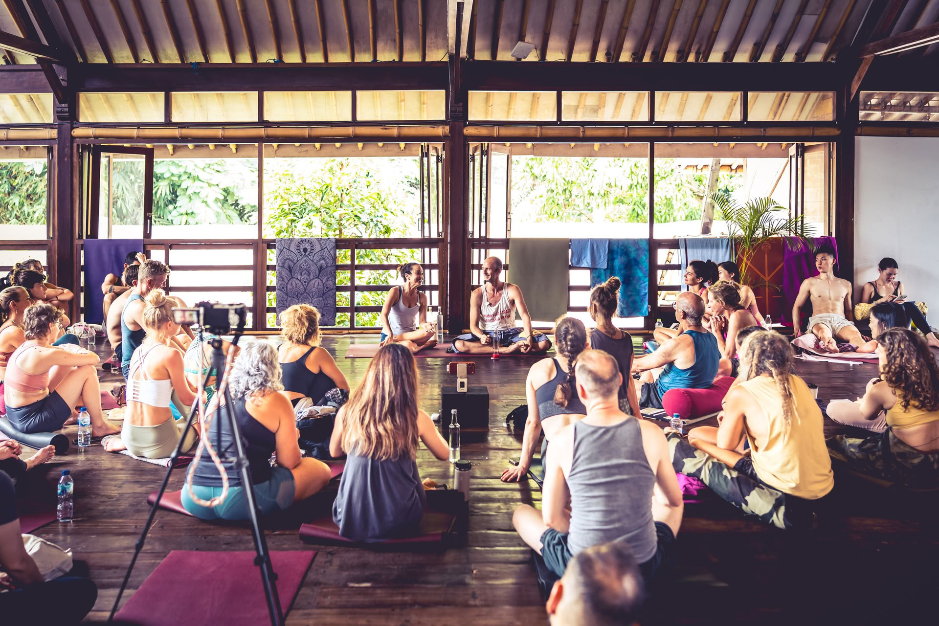 Bali Mysore Saison & Dreiwöchige Immersion mit Kino MacGregor & Tim Feldmann