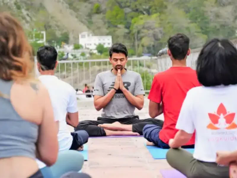 300-Stunden Hatha-Yoga-TTC