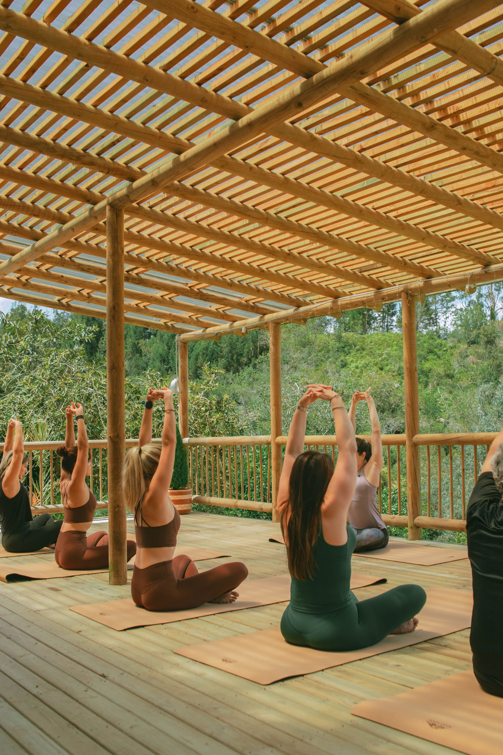 Seeded Sisterhood Retreat: Bring ein Bestie Bundle