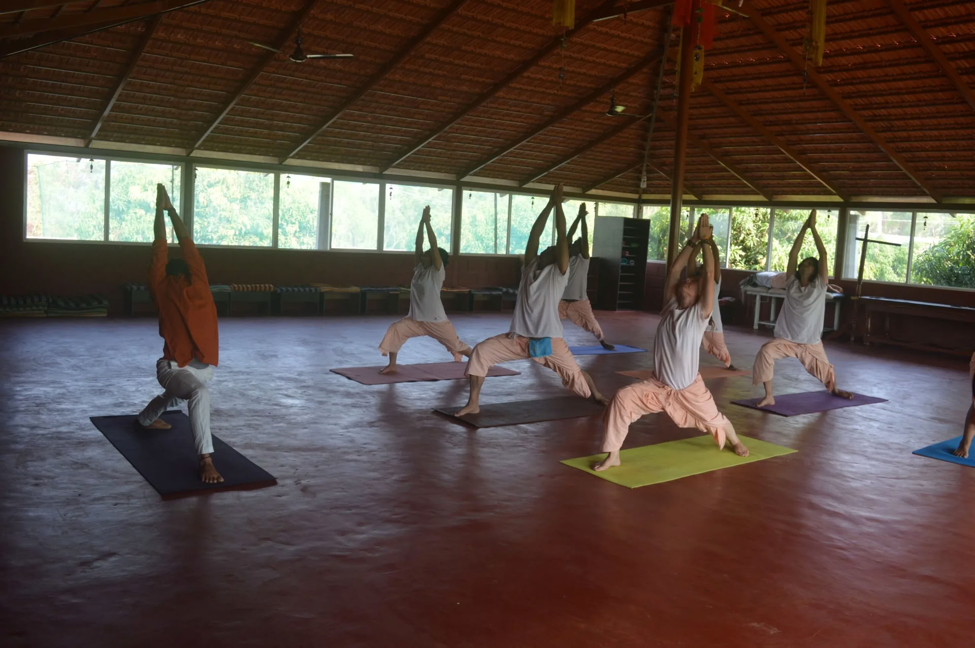200 Std. Yoga-Lehrerausbildung in Portugal