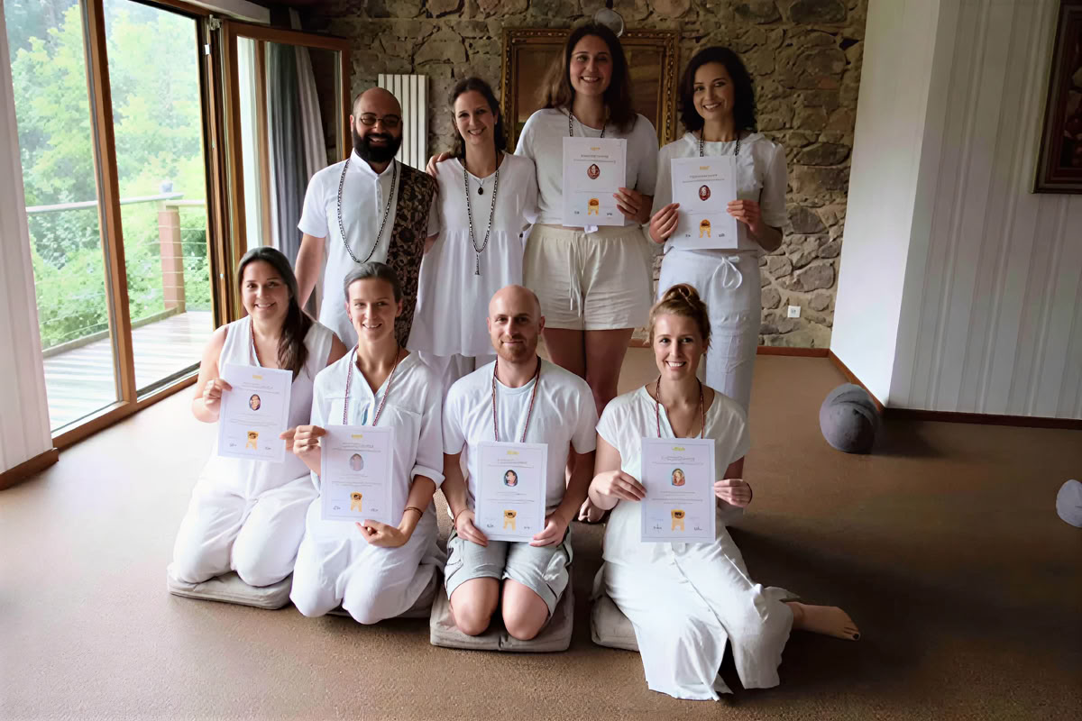 200 Std. Yoga-Lehrerausbildung in Portugal