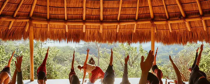 Rewriting Power: Deine stille Autorität zurückerobern Ein 7-tägiges Retreat für Frauen in der Lebensmitte im Bereich freiberufliches medizinisches Schreiben und CME