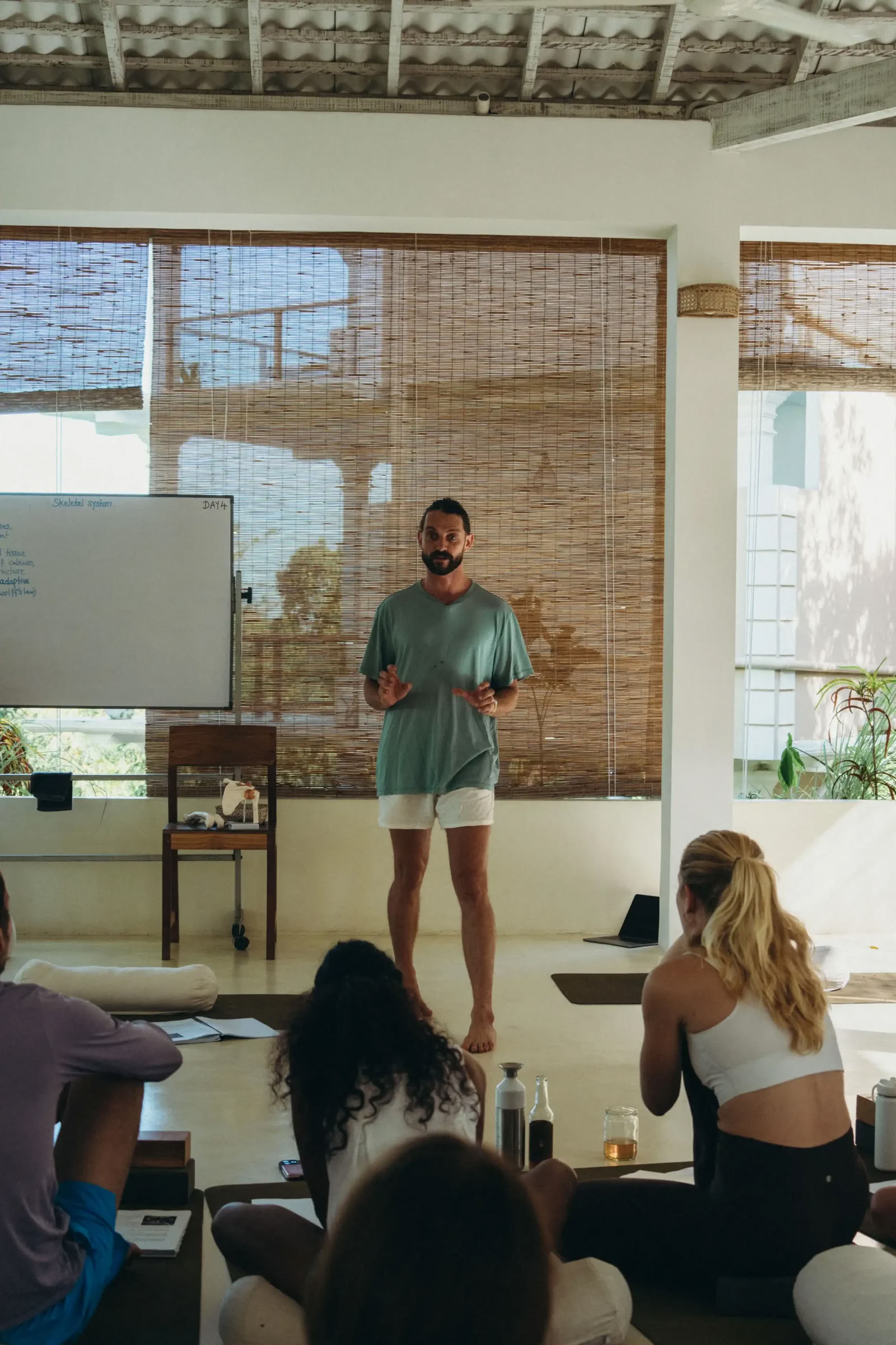 200-Stunden Hatha Yoga Lehrertraining