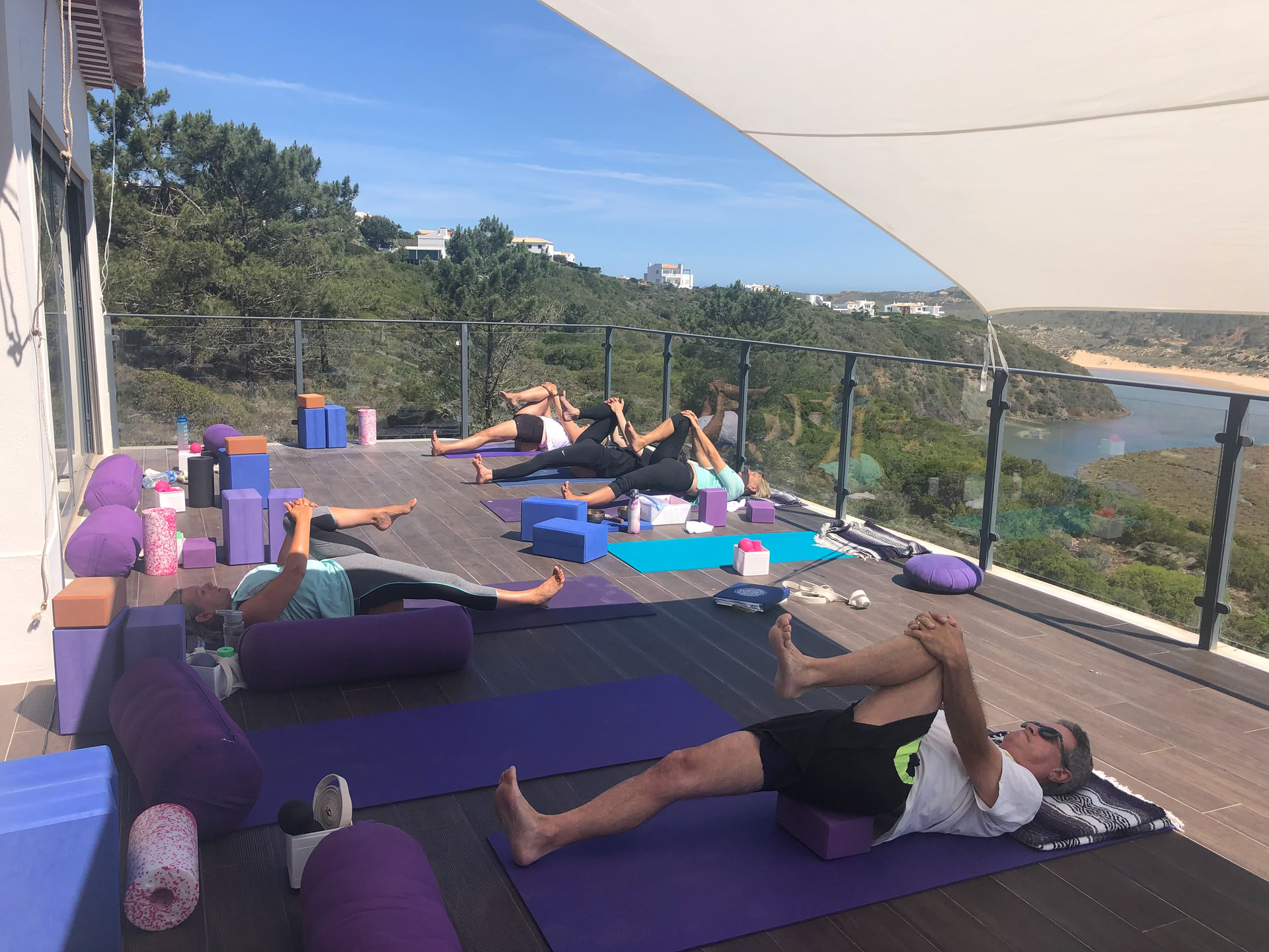 Restorative Yoga: Tiefenentspannung finden