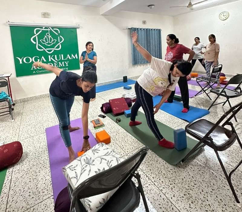 85-stündiger Pränatal- und Postnatal-Yoga-Lehrer:innen-Ausbildungskurs in Bengaluru