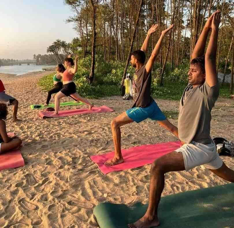 100-Stunden-Yoga-Lehrer-Ausbildungskurs in Kerala