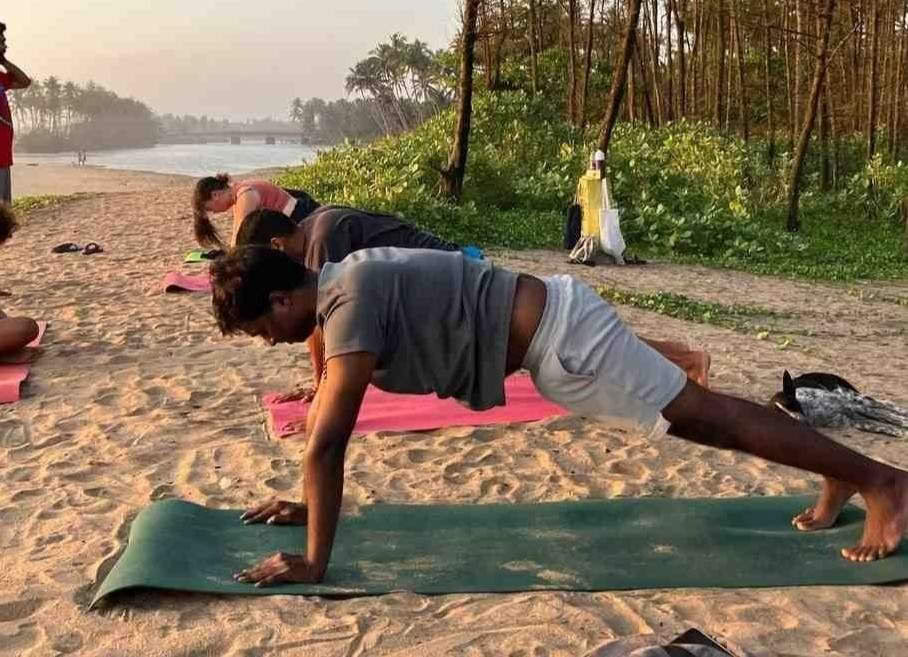 500-Stunden-Yoga-Lehrerausbildungskurs in Kerala