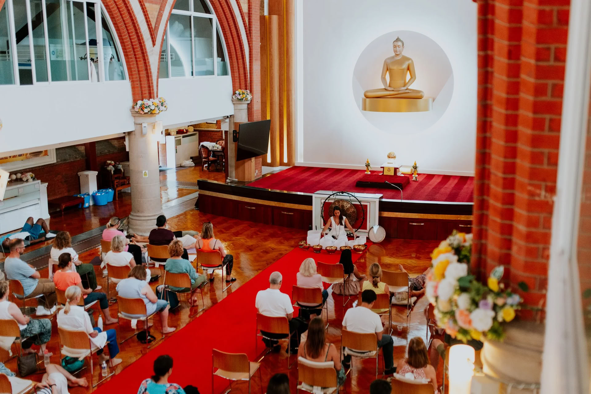 Soundtherapie & Sound Baths Intime Gruppensitzungen
