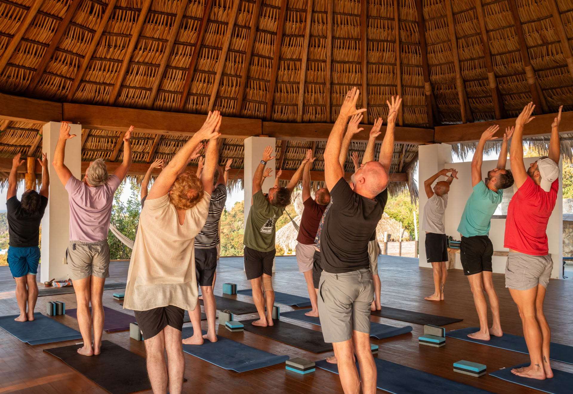 Men Only 200 & 100 -Std. Yoga-Lehrer-Ausbildung, Kreta, Griechenland 01 - 21 April 2027