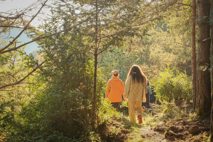 Frieden in der Wildnis: Yoga-, Kunst- & Natur-Retreat