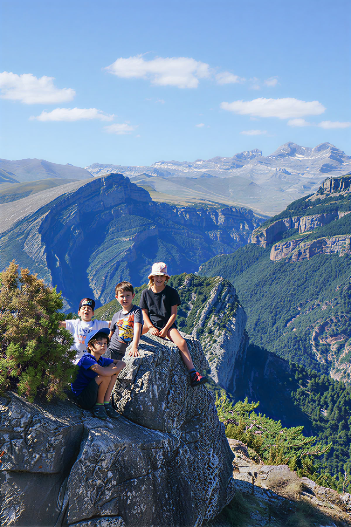 Family Holidays: Yoga, Achtsamkeit, Kunst & Natur