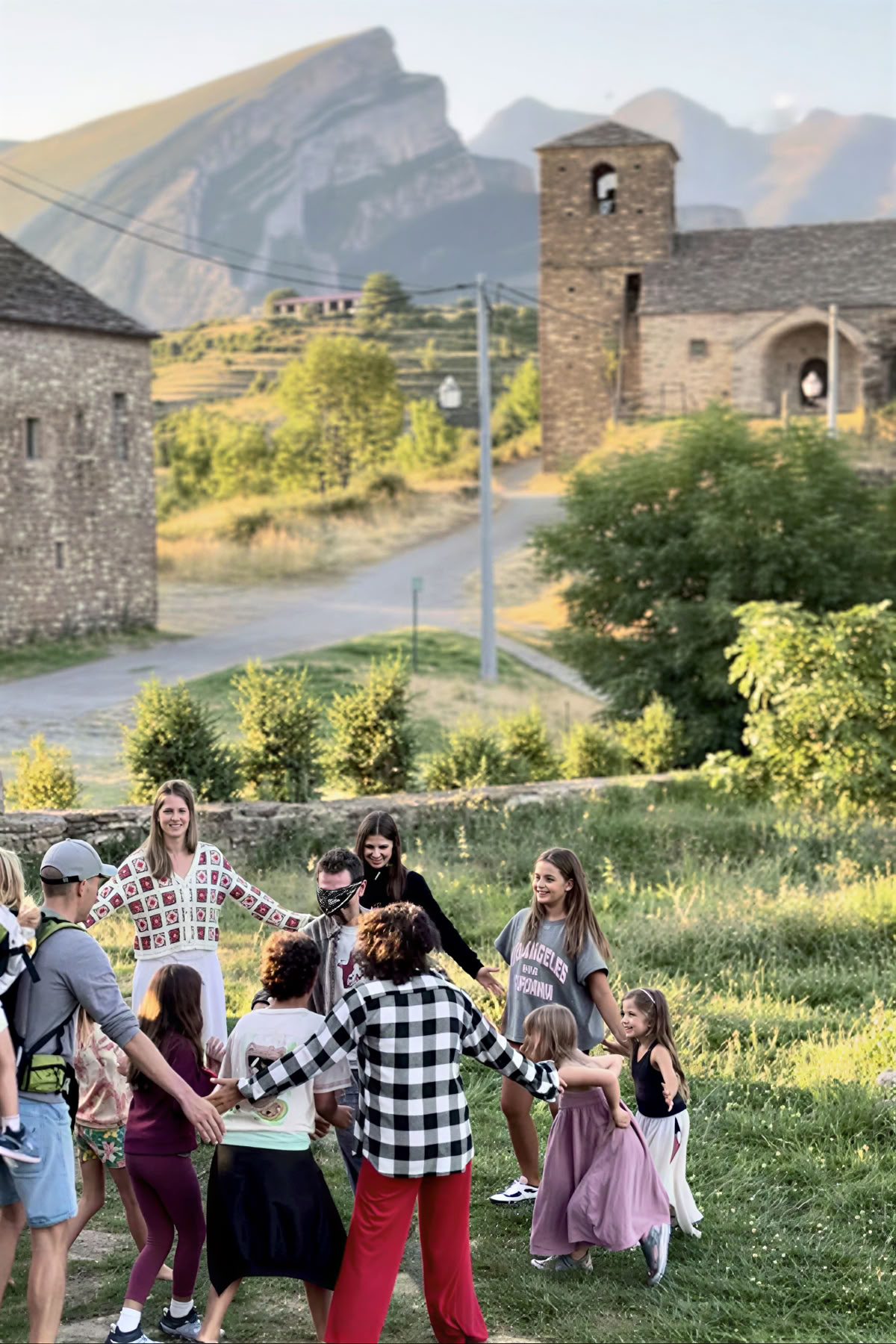 Family Holidays: Yoga, Achtsamkeit, Kunst & Natur