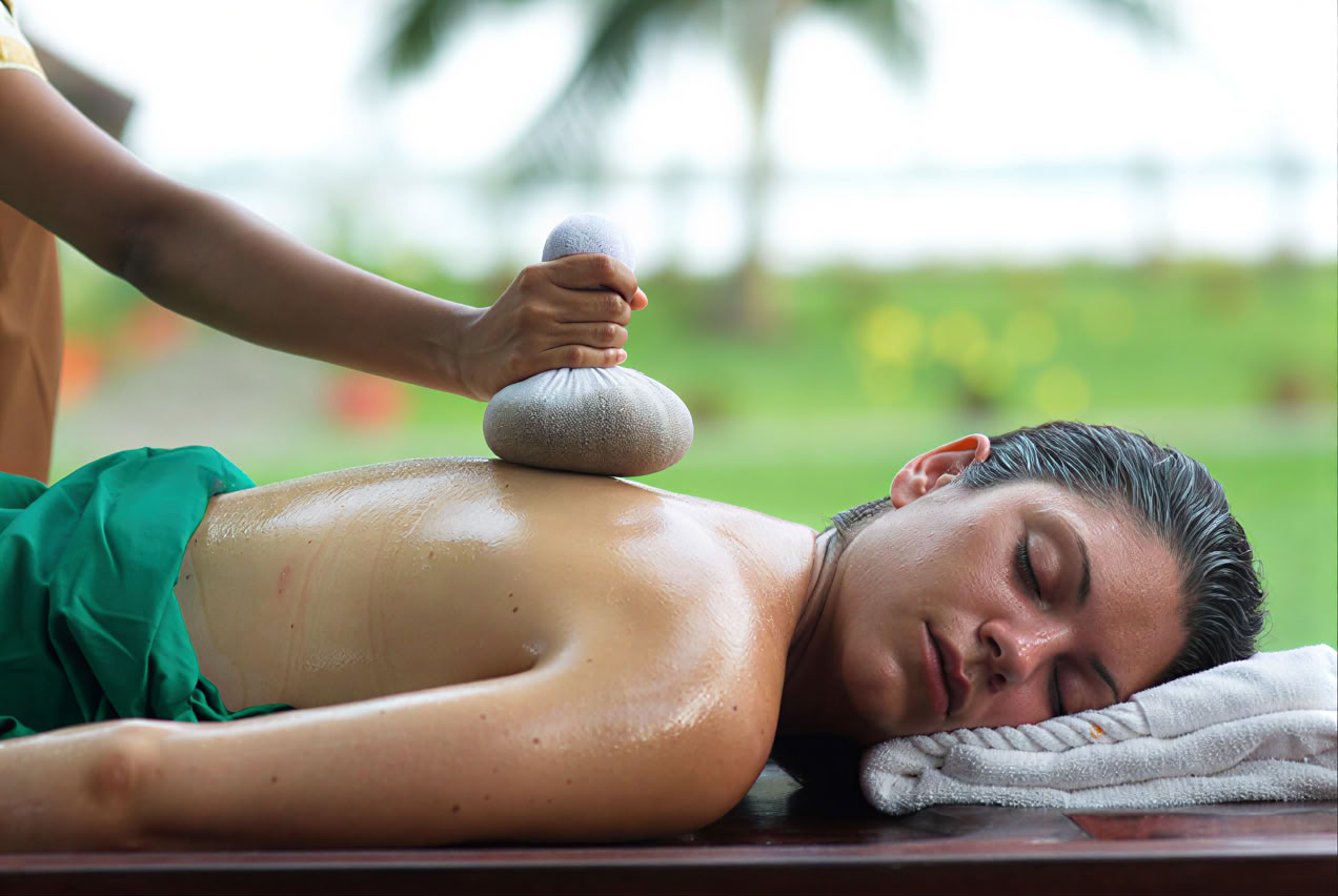 7-Nächte Ayurvedisches Wellness-Programm im Niraamaya Retreats Surya Samudra, Kovalam