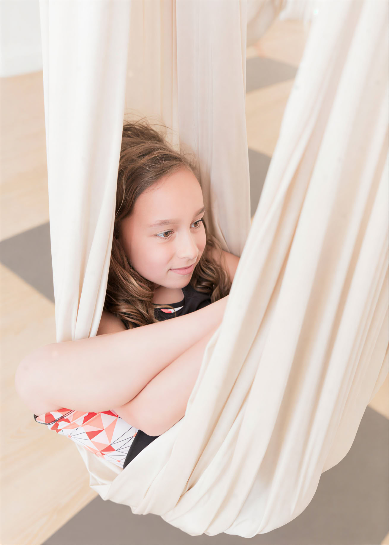 Aerial Yoga für Kinder