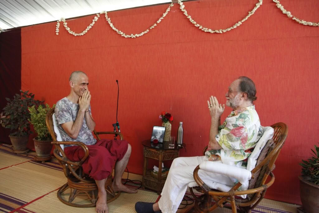 Samstag + Sonntag Morgen: Yoga und Meditation