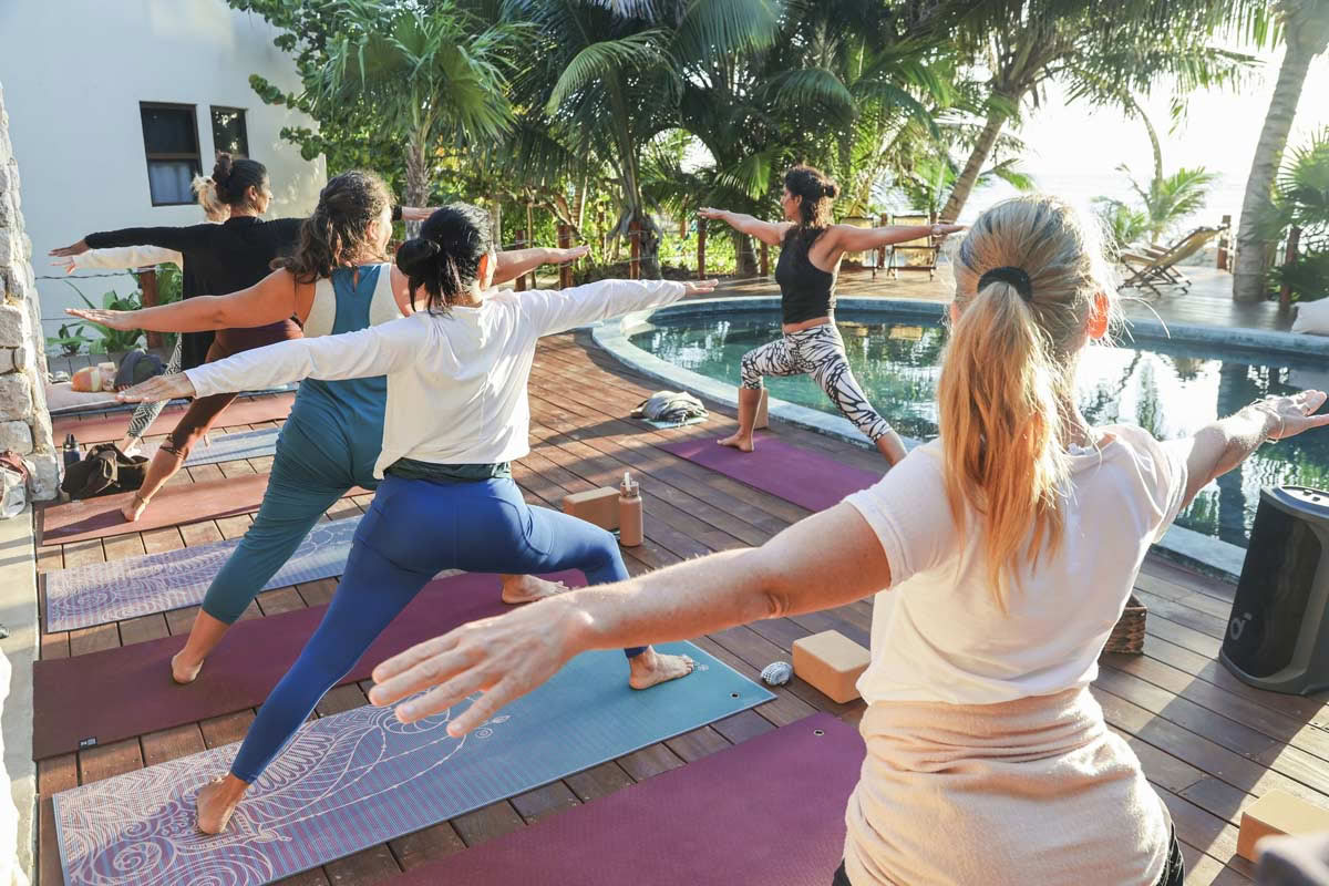 Retiro Waking Woman: Im Spiegel des Wassers