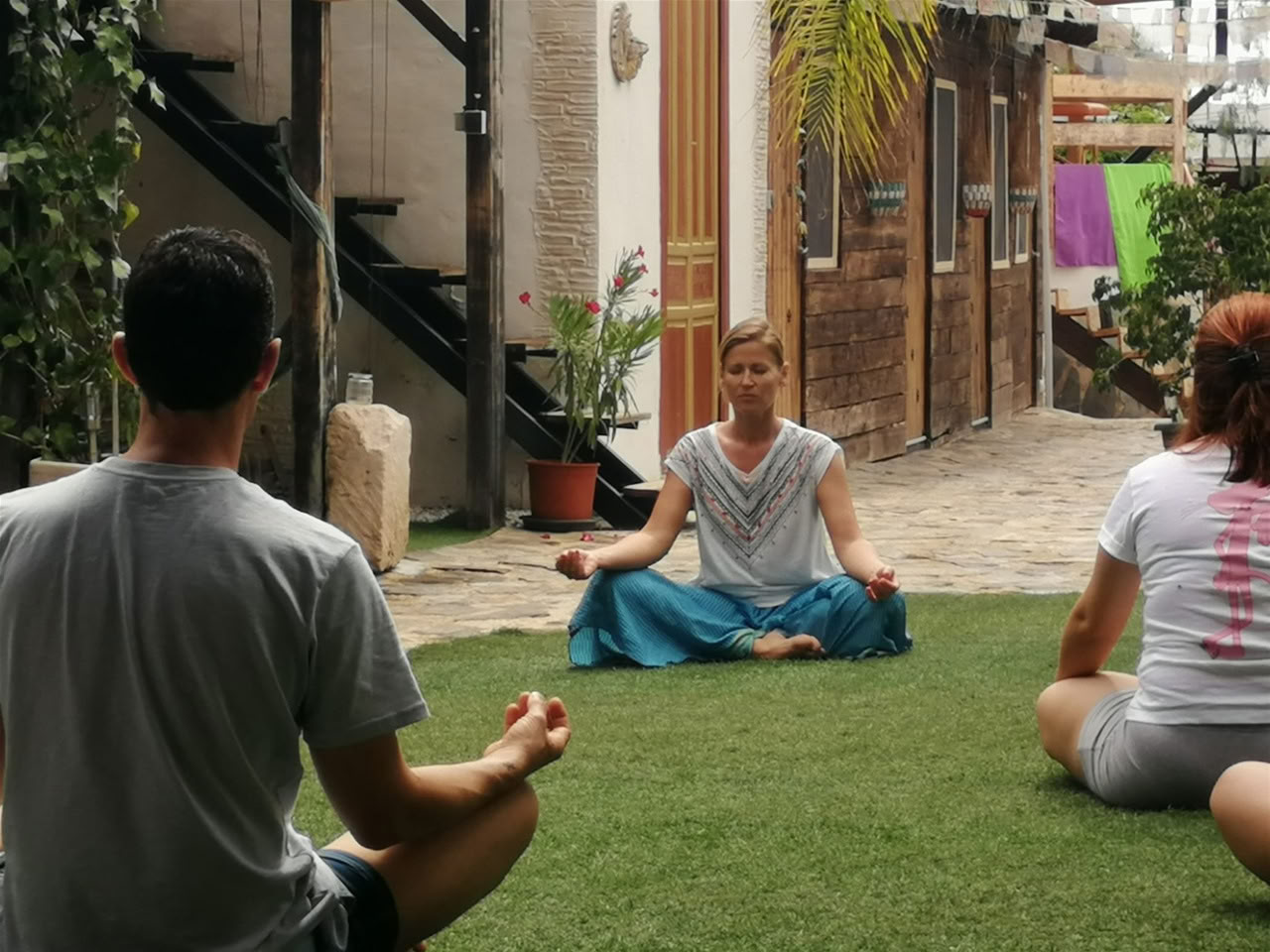 Retreat mit Ayahuasca und traditioneller indigener Medizin