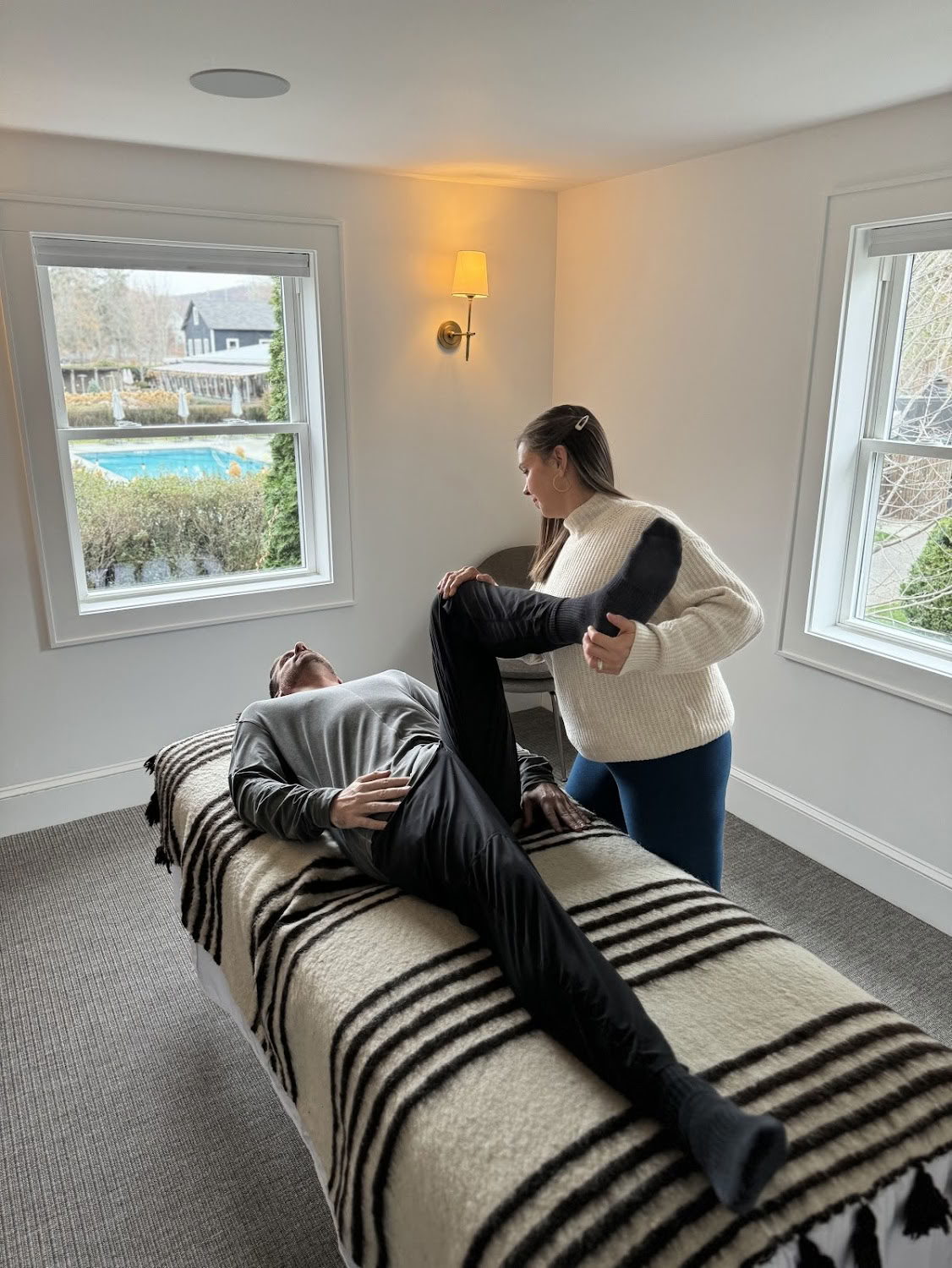 One-on-One Stretching im Valley Rock Massage House