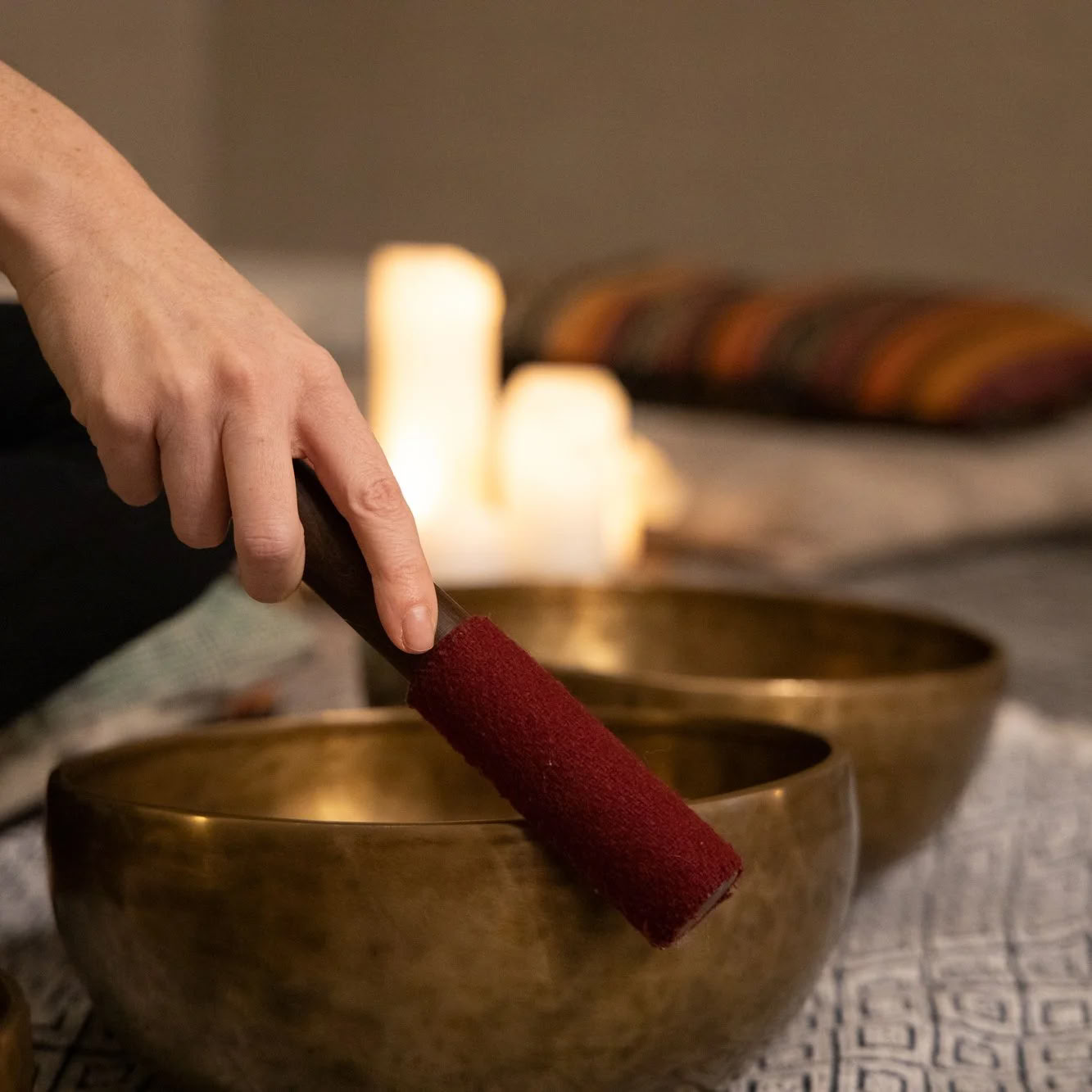 Candle Lit Sound Healing Bath - The Sanctuary at The Horse Shoe Farm mit Kelly Flowers