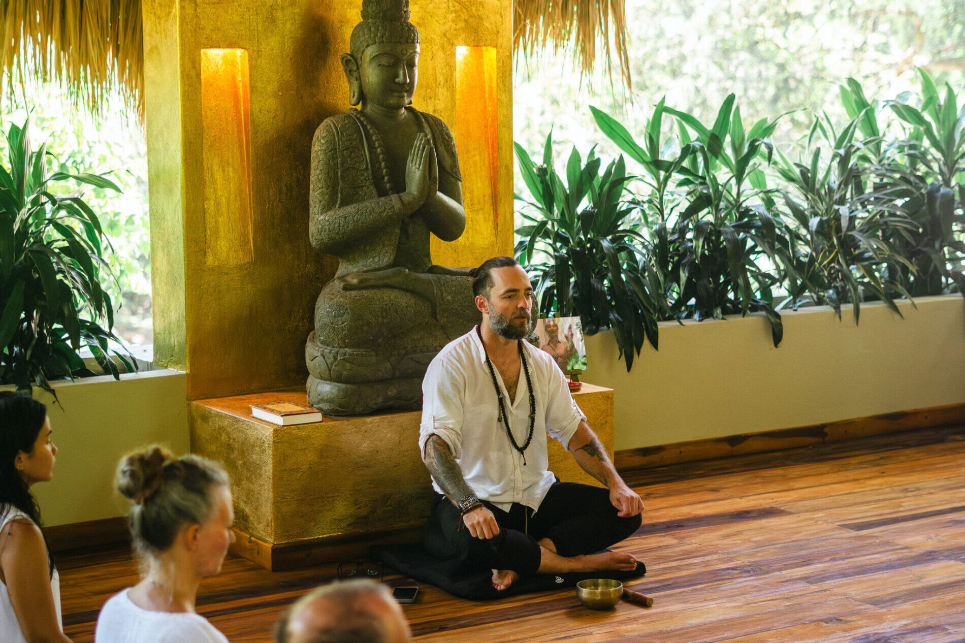 Buddhist Retreat: Ein Weg zu tiefer Einsicht