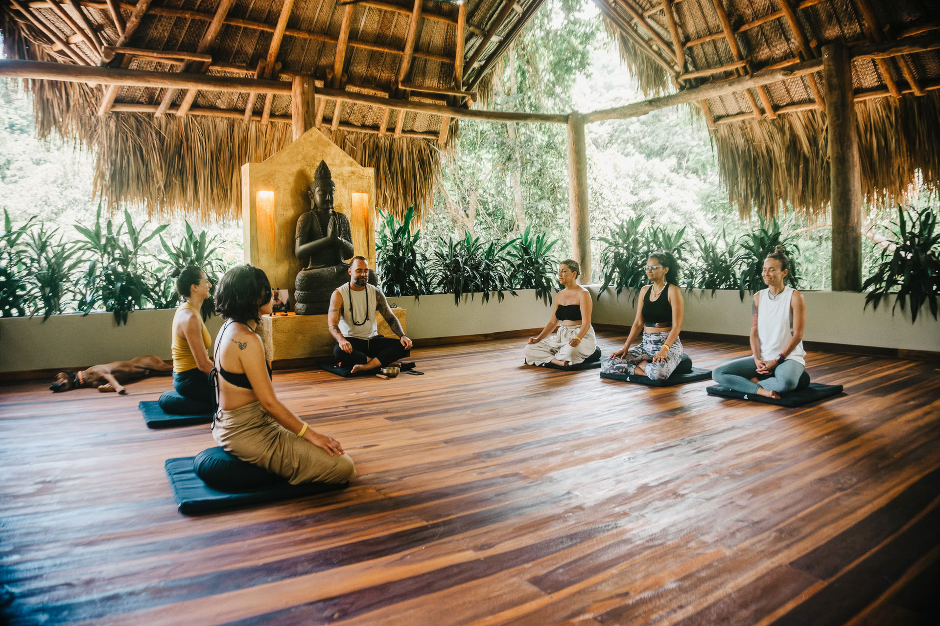 Buddhist Retreat: Ein Weg zu tiefer Einsicht