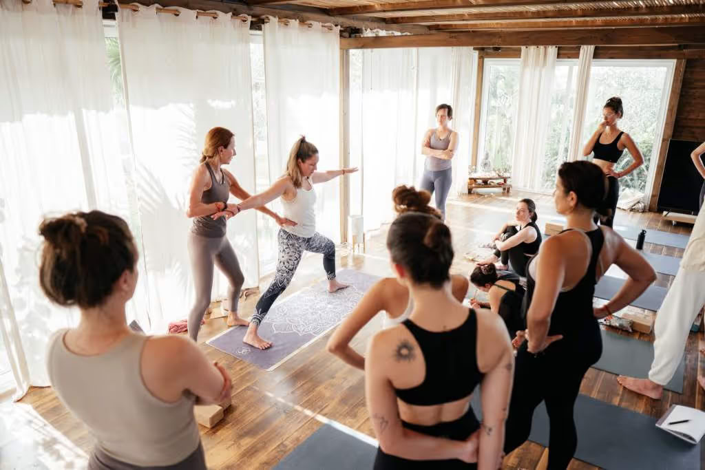 30-Stunden SUP Yoga Teacher Training in Sizilien