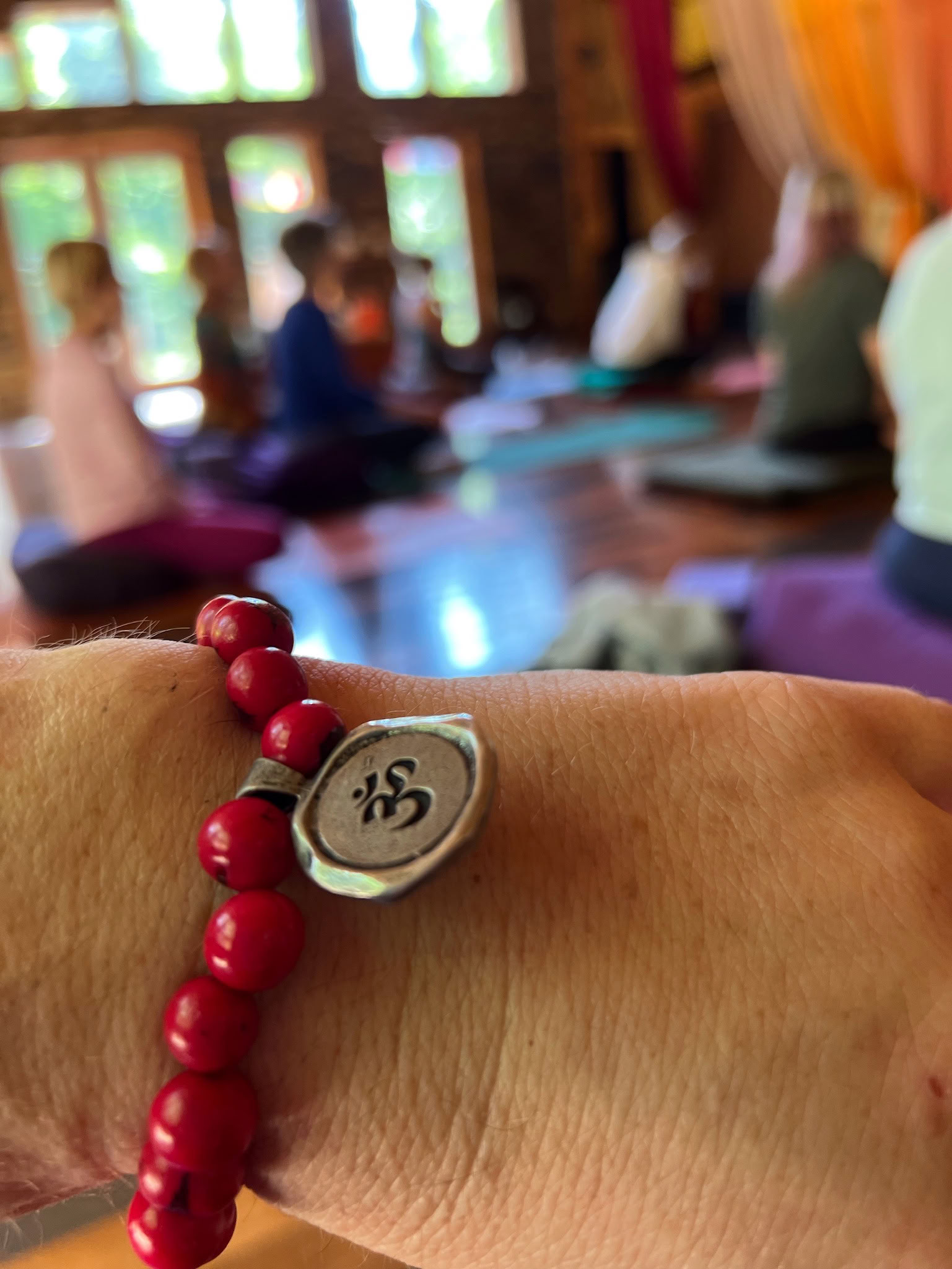 Meditation zur Gewohnheit machen: Ein Yoga- und Meditations-Retreat