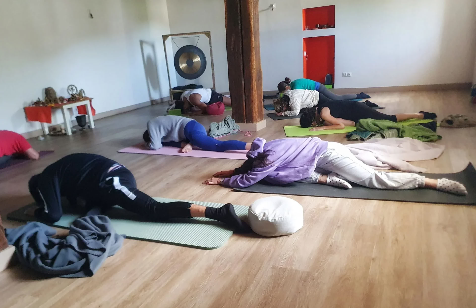 Achtsamkeit & Yoga-Sanktuarium: Ein professioneller Winter-Reset in den Pyrenäen