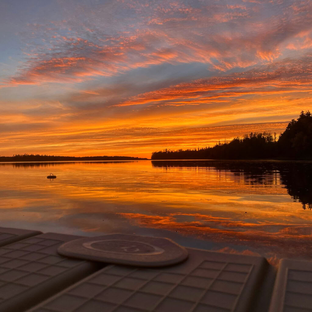 SUP-Tour bei Sonnenuntergang