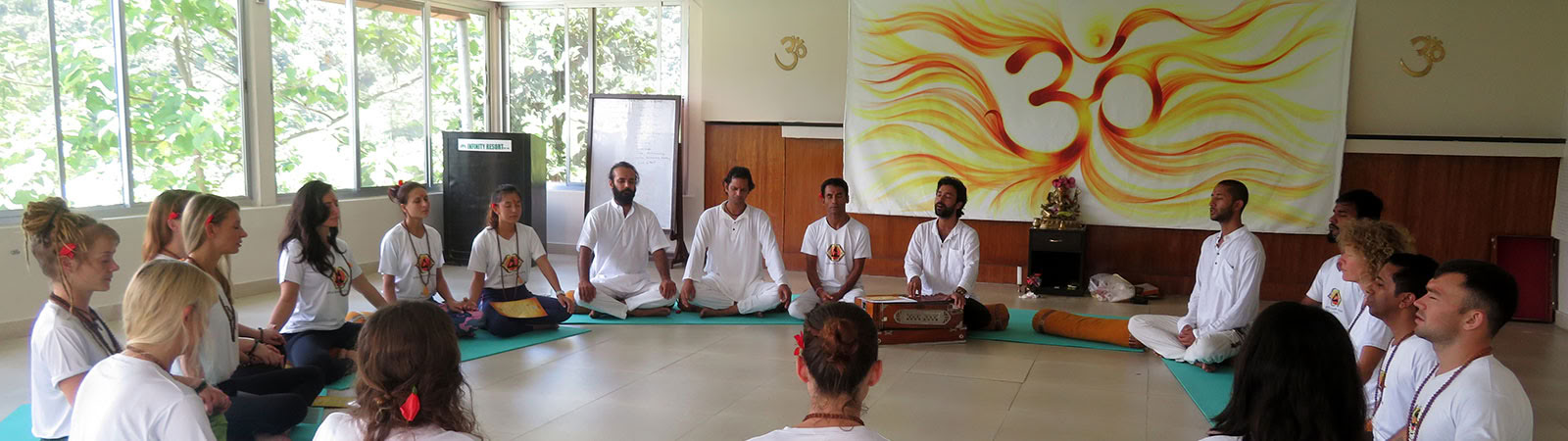 200-Stunden-Yogalehrerausbildung