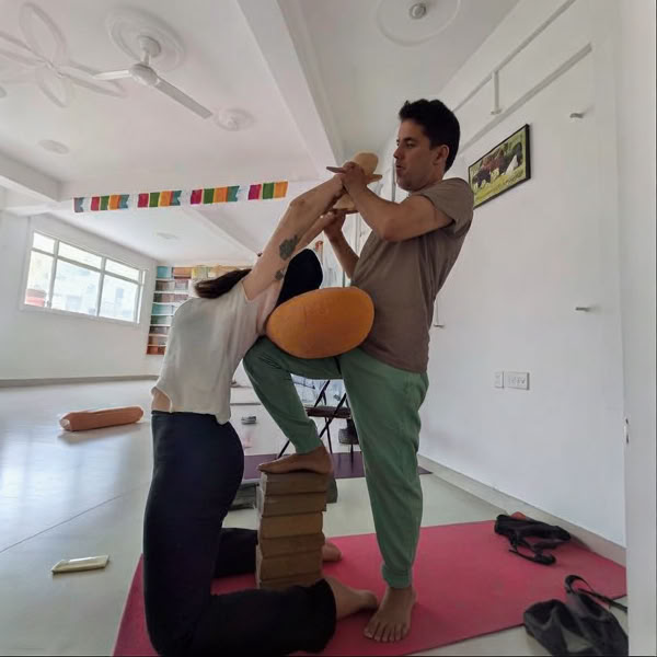 300-Stunden-Yogalehrerausbildung in Rishikesh