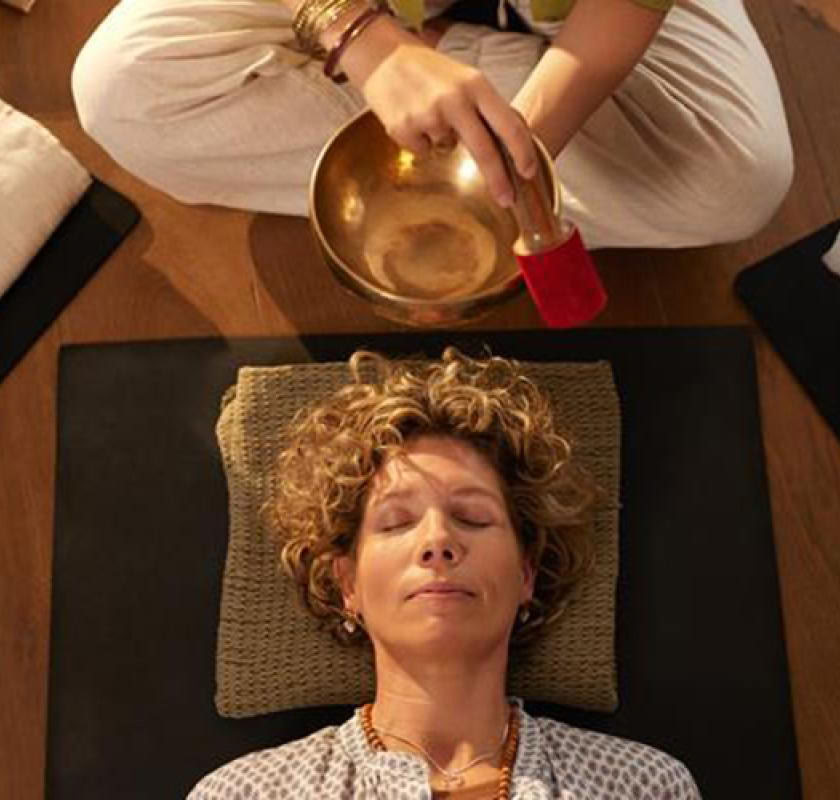 Restoratives Yoga und Klangheilung